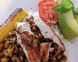 Foto del paso 7 de la receta: Frejol Castilla, con Trozos de Pescado, Platano y ensalada!!!