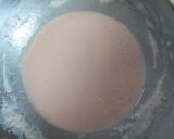 A picture of step 5 of Kanto-Style Sakura Mochi with Strawberries.
