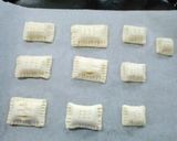 A picture of step 6 of Super Easy White Chocolate Pies.