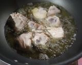 Foto langkah ke 5 dari resep Ayam Goreng Santan.