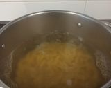 Foto del paso 1 de la receta: Pasta con salsa de trufa y espinacas