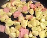 A picture of step 2 of Yuzu Flavored Stir-Fry with Cucumber & Ham.