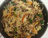 A picture of step 6 of Stir fry beef noodles.