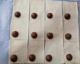 Foto del paso 2 de la receta: Bocaditos hojaldrados Lindor