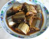 A picture of step 4 of Pacific Saury (or Sardines) Cooked in a Pressure Cooker.