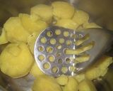 A picture of step 3 of Honey-Flavoured Sweet Potato Dessert.