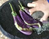 Foto langkah ke 1 dari resep Linyak Taruang Khas Minang.