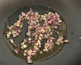 Foto del passaggio 2 della ricetta Risotto al radicchio