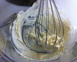 A picture of step 3 of Cream Cheese Banana Muffins.
