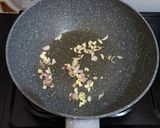 Foto langkah ke 2 dari resep Cah Oyong Telur.