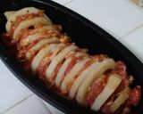 A picture of step 3 of Steamed Chinese-style Lotus Root and Pork Slices.