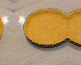 A picture of step 3 of Spinach tart with yoghurt and cheddar crust.