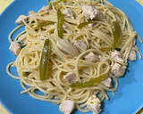 Foto del paso 5 de la receta: Espaguetis con pollo, pimientos y cebolla tierna