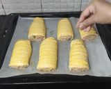 A picture of step 19 of Mini chicken bread.