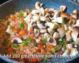 A picture of step 5 of Burnt Garlic Mushroom Fried Rice without Sauce.