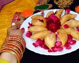 खोवा की गुजिया (khova ki gujiya recipe in Hindi) रेसिपी चरण 4 फोटो