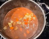 Foto del paso 4 de la receta: Caldereta de Res con Cerveza