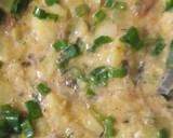 Foto del paso 2 de la receta: Tortilla de cebolla de verdeo y papas