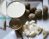 A picture of step 1 of Fura with coconut.