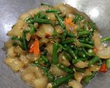 Foto langkah ke 3 dari resep Kikil kacang panjang.