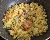 Foto langkah ke 3 dari resep Nasi Goreng Telur.