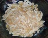 Foto langkah ke 3 dari resep 5. Keripik Pisang Kepok.