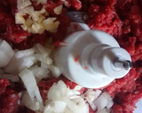Foto del paso 1 de la receta: Albóndigas de carne  y queso en salsa 🍴