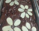Foto langkah ke 5 dari resep Brownies Shiny anti gagal.