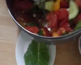 A picture of step 4 of Lettuce salad.