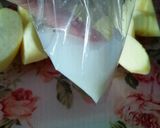 A picture of step 1 of Beautiful Apple Honey Compote witth Shio-koji.