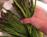 A picture of step 4 of Preparing/ Steaming Asparagus.