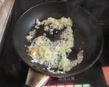A picture of step 4 of Seared Tuna with Onion Sauce.