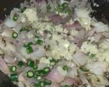 A picture of step 4 of Lahsooni Palak.