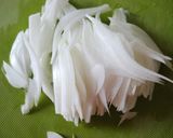 A picture of step 3 of Spicy Skipjack Tuna Spring Rolls.