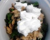 A picture of step 5 of Spinach & Mushroom Crockpot Chicken Dinner.