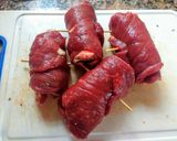 Foto del paso 3 de la receta: Saltimboca a la Romana con Cebollas Glaseadas