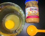 Foto langkah ke 1 dari resep Peanut butter mug cake.