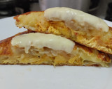 Foto del paso 9 de la receta: Arepa de yuca y mazorca rellenas de pollo y queso🫓🌽🥯!!!