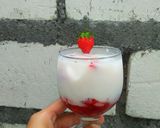 Foto langkah ke 6 dari resep Kuliner Khas Korea~Korean Strawberry Milk.