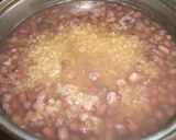 A picture of step 4 of Tsubushi-An (Sweet simmered azuki beans).