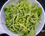 Hình bước làm 1 của món Ngọn bí xào tỏi