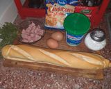 Foto del paso 1 de la receta: Pan relleno de jamón y queso