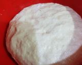 A picture of step 1 of Arabi Paratha.