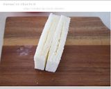 A picture of step 4 of Hello Kitty Pocket Sandwich.