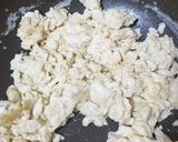 A picture of step 5 of Scrambled Egg Toast.