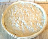 A picture of step 6 of French strawberries pie with vanilla cream.