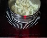 A picture of step 1 of Gajar-Matar ki Sabzi.