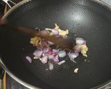 Foto langkah ke 3 dari resep Tumis Cumi Belimbing Wuluh.