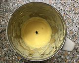 A picture of step 2 of Mango Lassi.