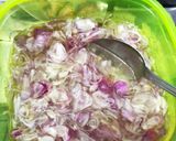 Foto langkah ke 3 dari resep Bawang merah iris dalam minyak buat stock.